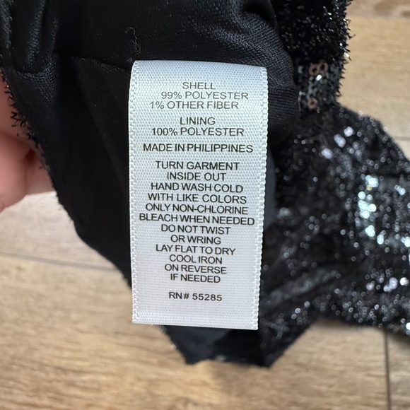 Express Women's Sequin Mini Skirt Black/Gunmetal Size 2, Holiday, Party, Fall - Picture 7 of 7